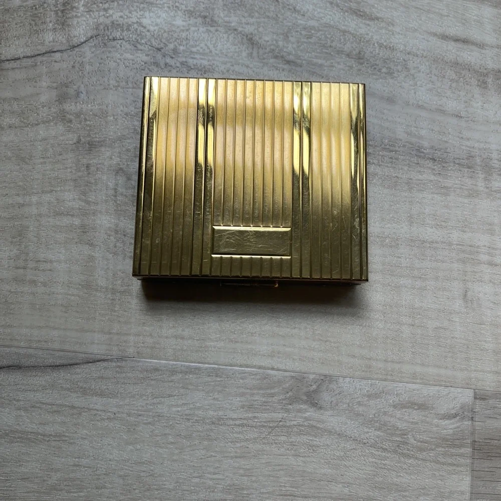 Gold Compact Card Case - Unbranded Slim Metal Accessory